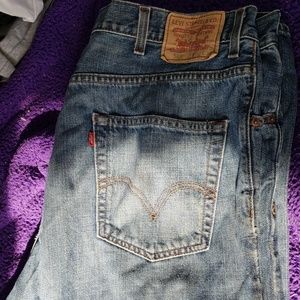 Levi's 569 jeans